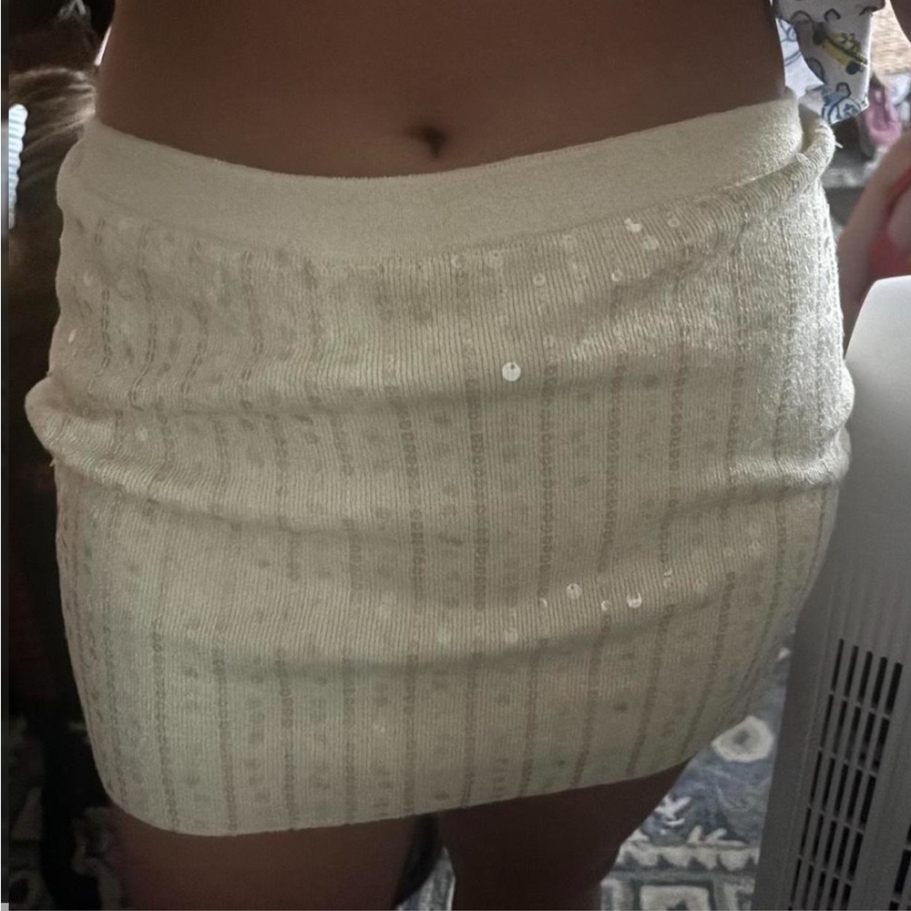 Zara butter yellow sequin skirt
